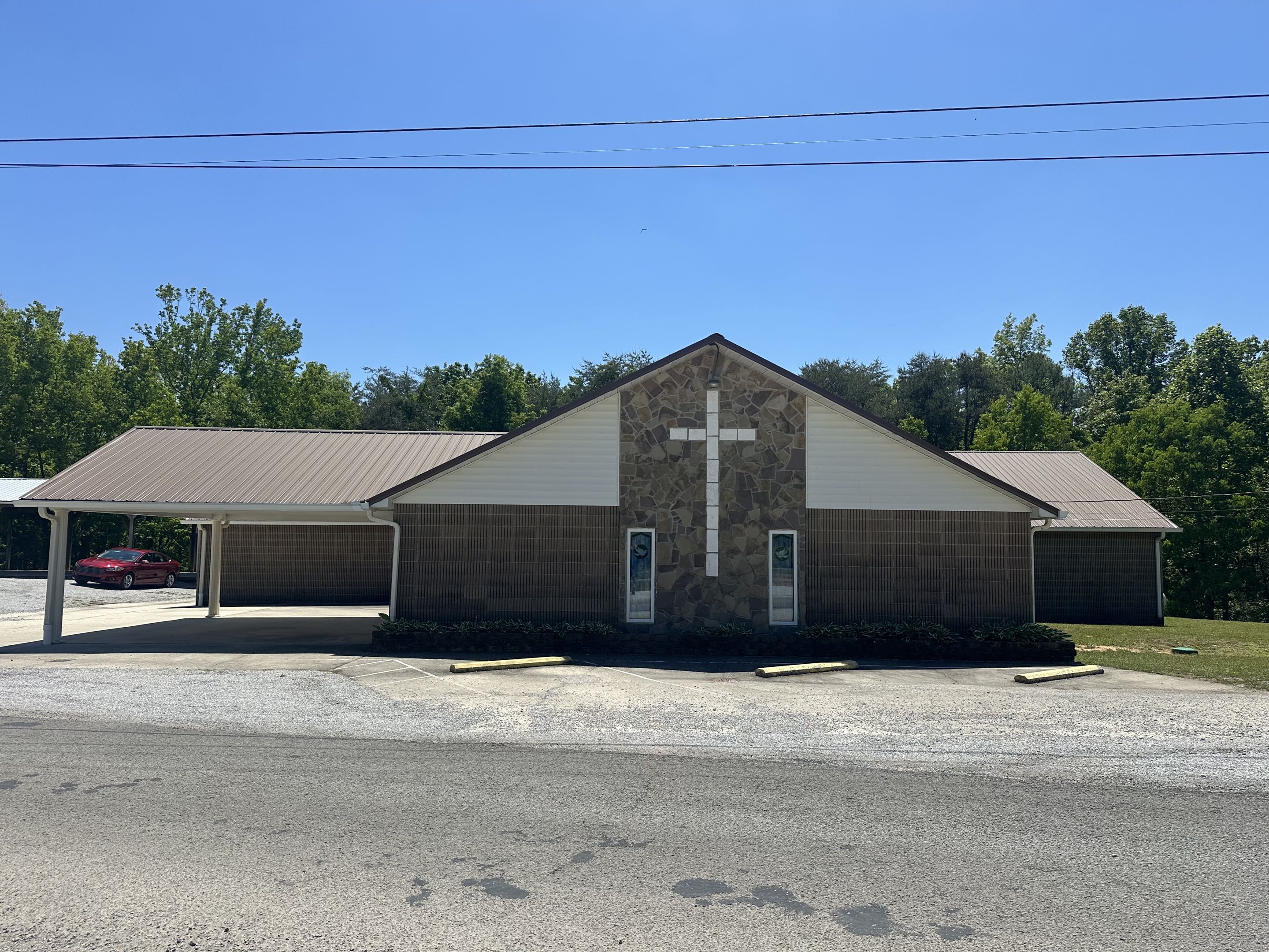 Cumberland Mountain Church of God on Mount Olive Road