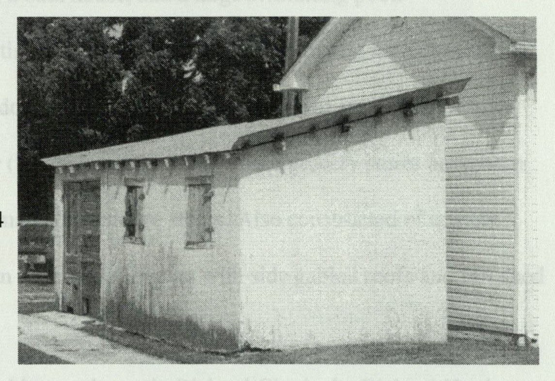 Storage shed at 624 Nineteenth Street