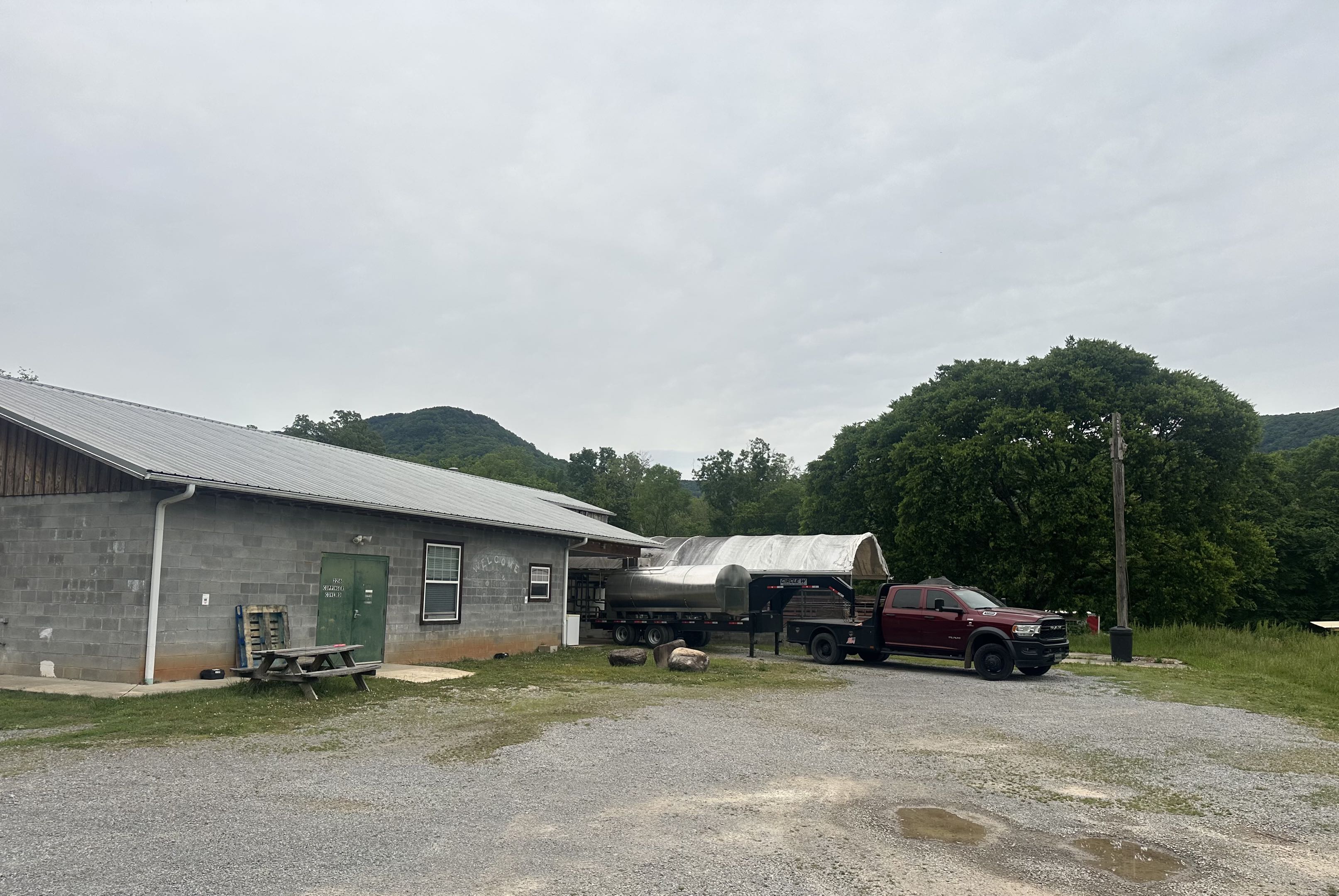 Sequatchie Cove Creamery on Coppinger Cove Road