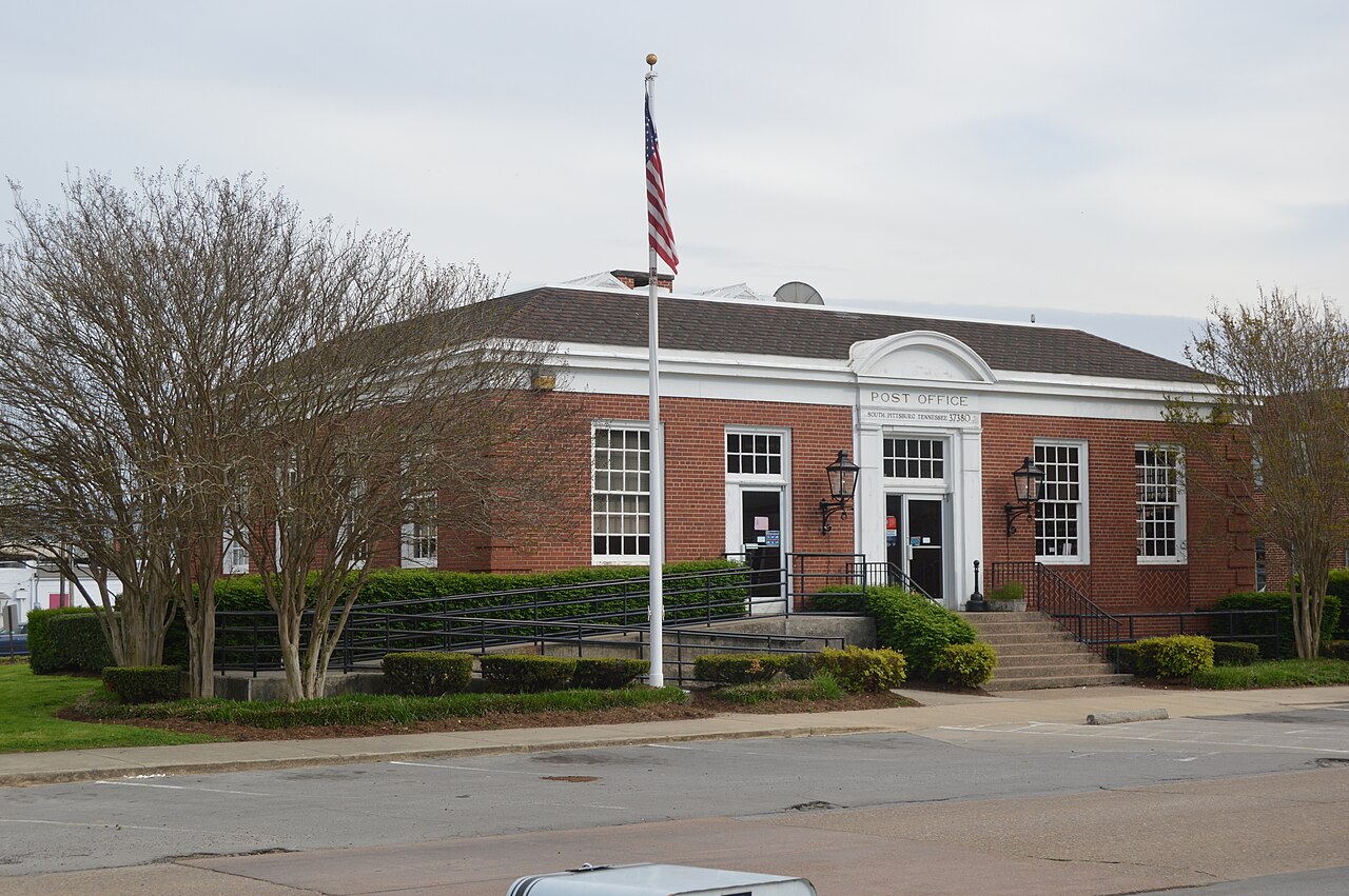 South Pittsburg Post Office, corner of Elm Avenue and Third Street