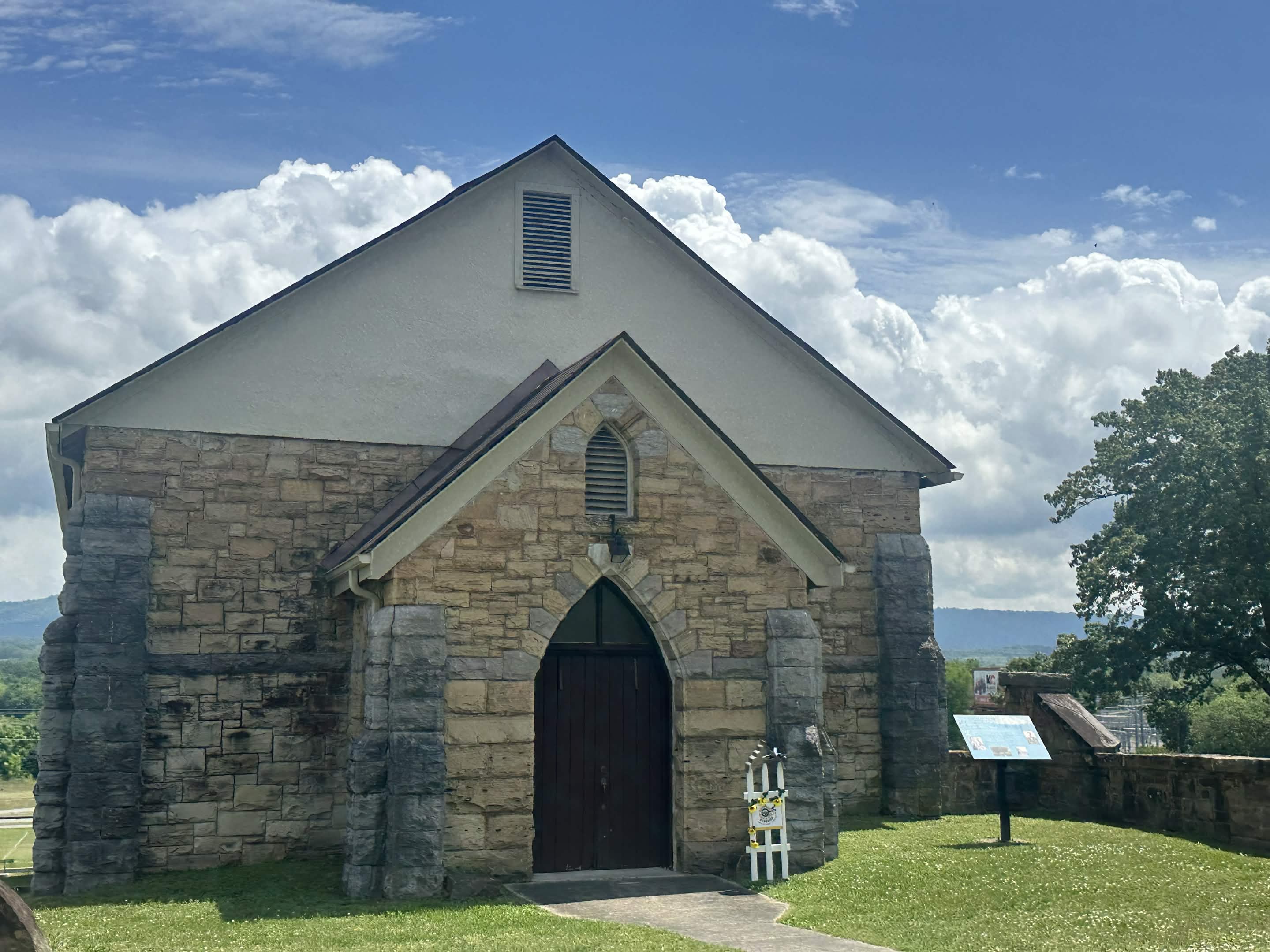 Chapel on the Hill, South Pittsburg